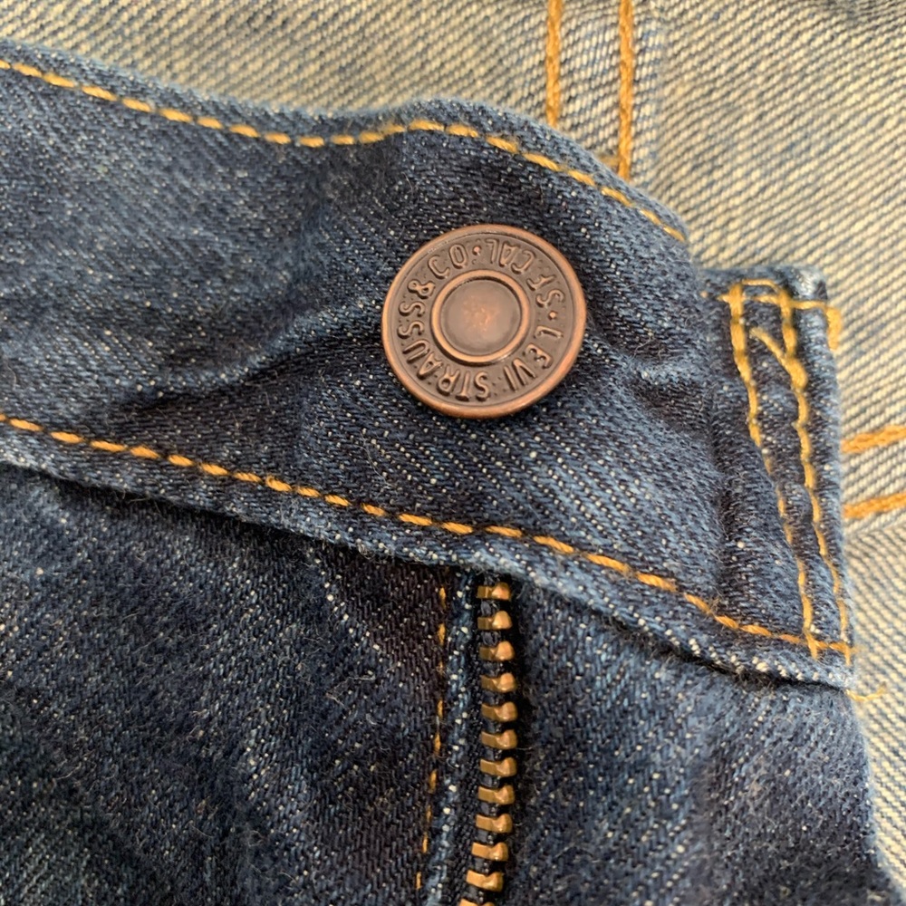 Blue Levi’s - Picture 2 of 4